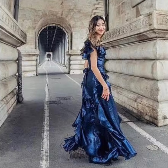 Alice McCall Night Moves Gown in Dark Blue Metallic size 0 - Picture 3 of 16